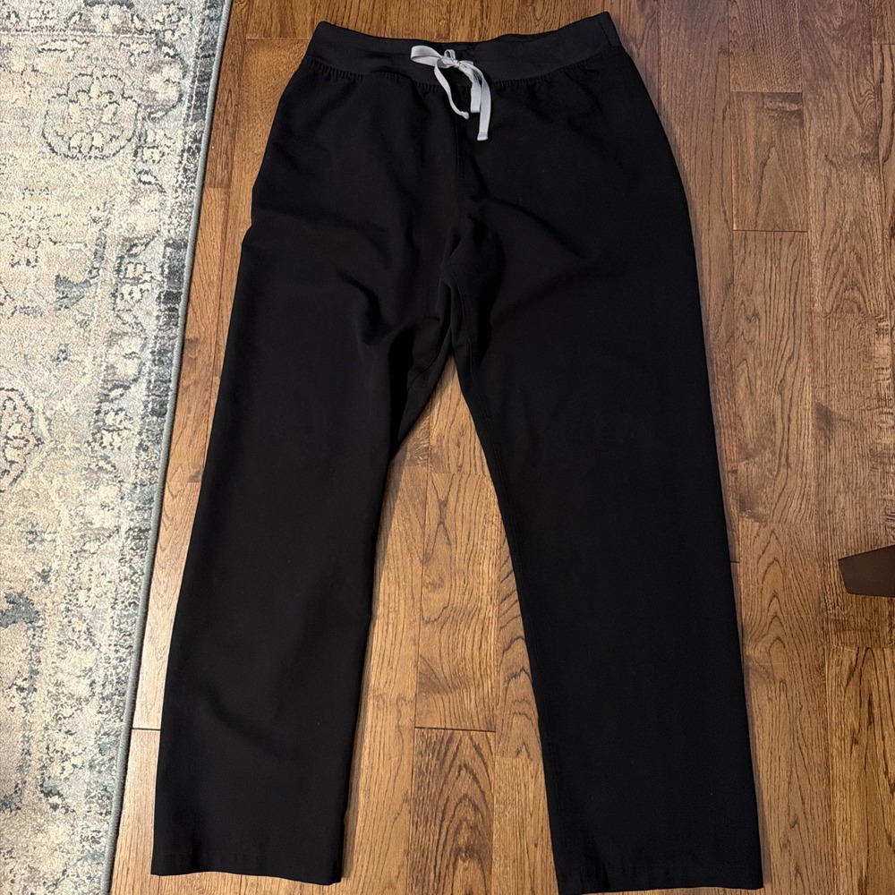 Figs Women's Kade Straight leg scrub pant Black Size L Black
